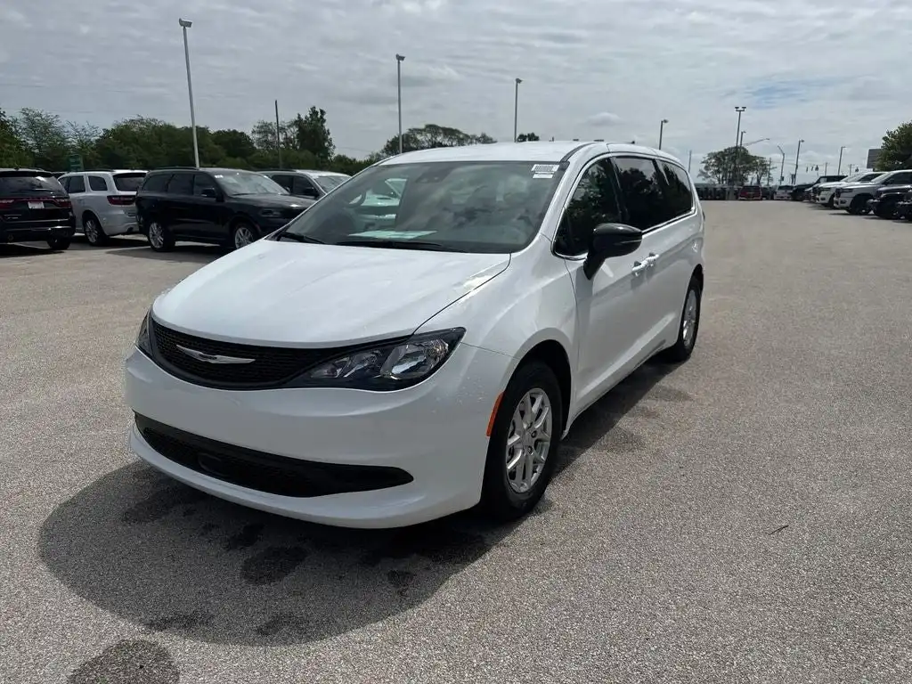 2027 Chrysler Voyager LX's photo