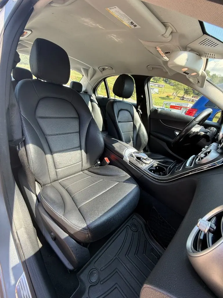2015 Mercedes-Benz C-Class C300 4MATIC photo 4