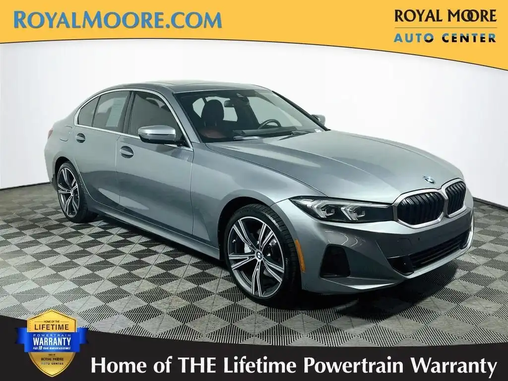 2024 BMW 3 Series 330i xDrive Sedan's photo