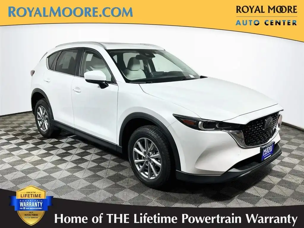 2023 Mazda CX-5 S Preferred package Auto AWD's photo