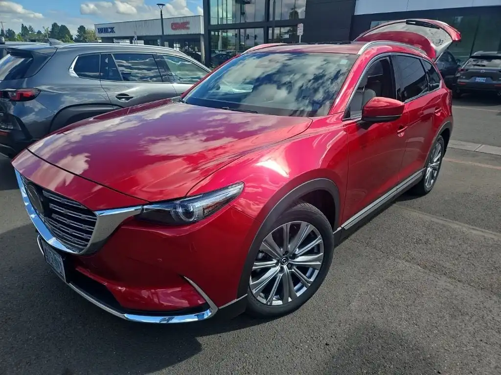 2023 Mazda CX-9 Signature AWD's photo