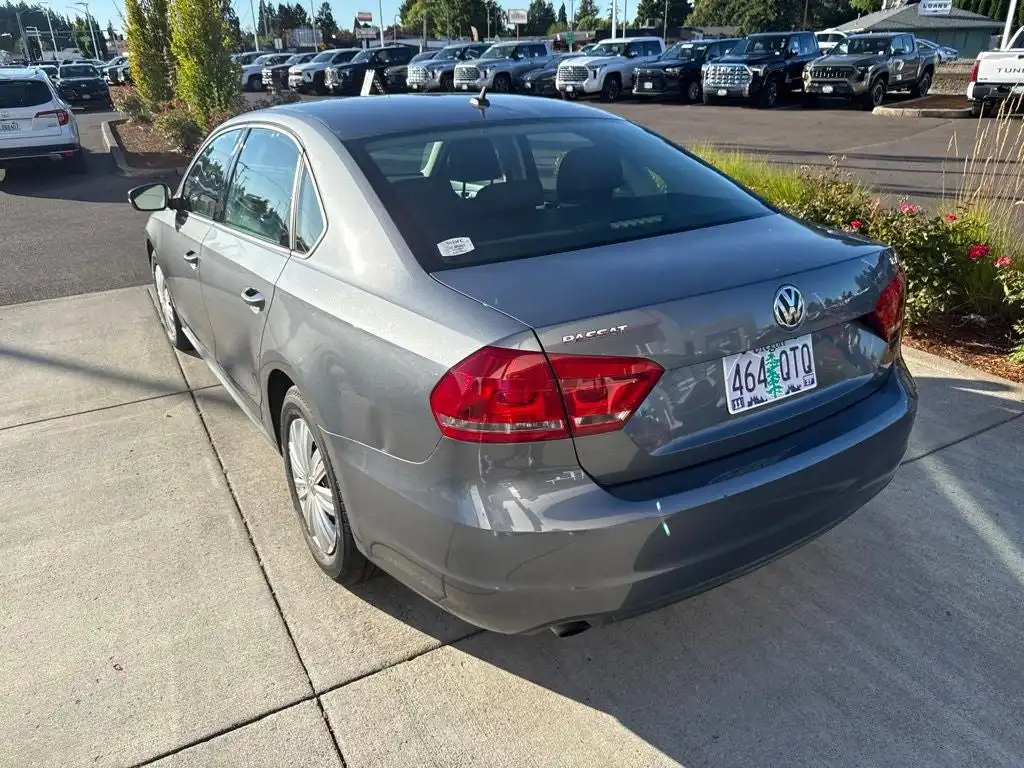 2014 Volkswagen Passat 1.8T S DSG's photo