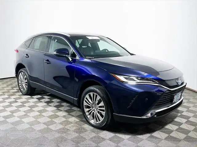2023 Toyota Venza XLE Hybrid AWD's photo