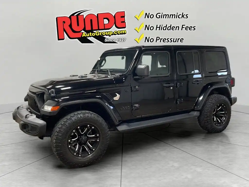 2021 Jeep Wrangler Sahara Altitude's photo