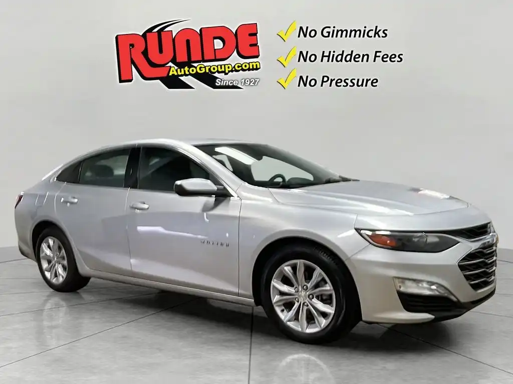 2021 Chevrolet Malibu LT's photo