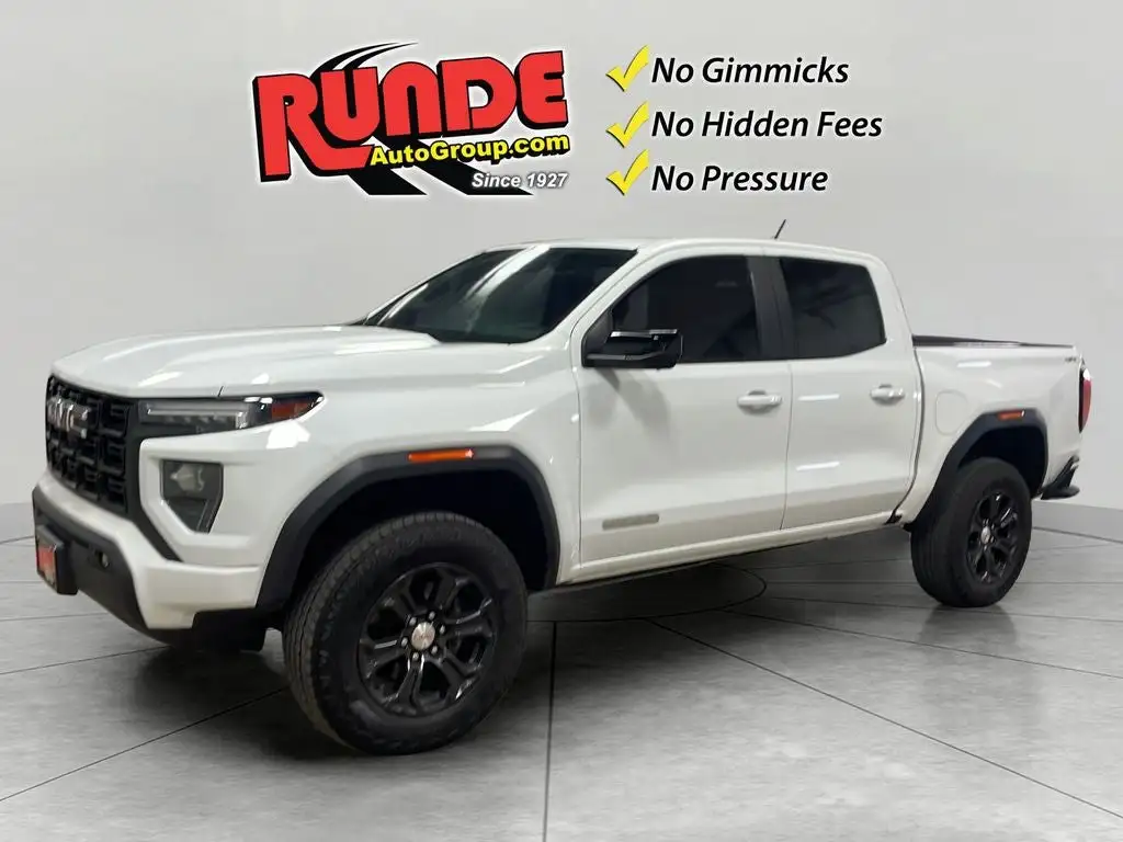 2023 GMC Canyon Elevation 4WD Crew Cab Short Box's photo