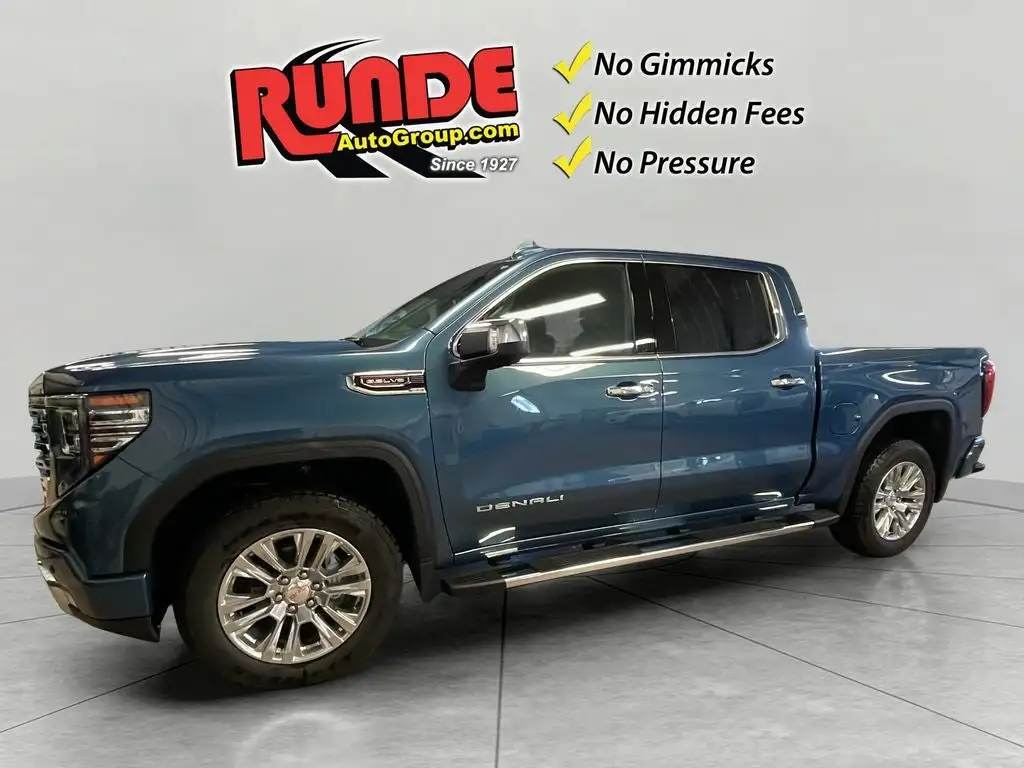 2025 GMC Sierra 4WD Crew Cab Short Box Denali's photo
