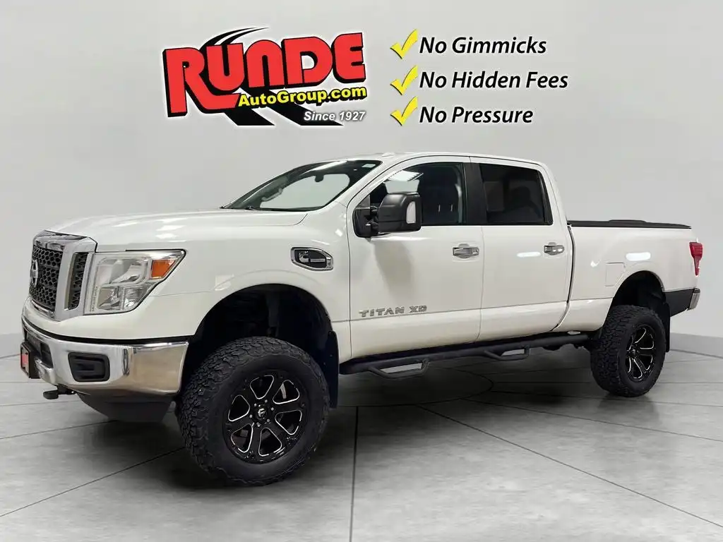 2017 Nissan Titan XD SV Diesel Crew Cab 4x4 SWB's photo