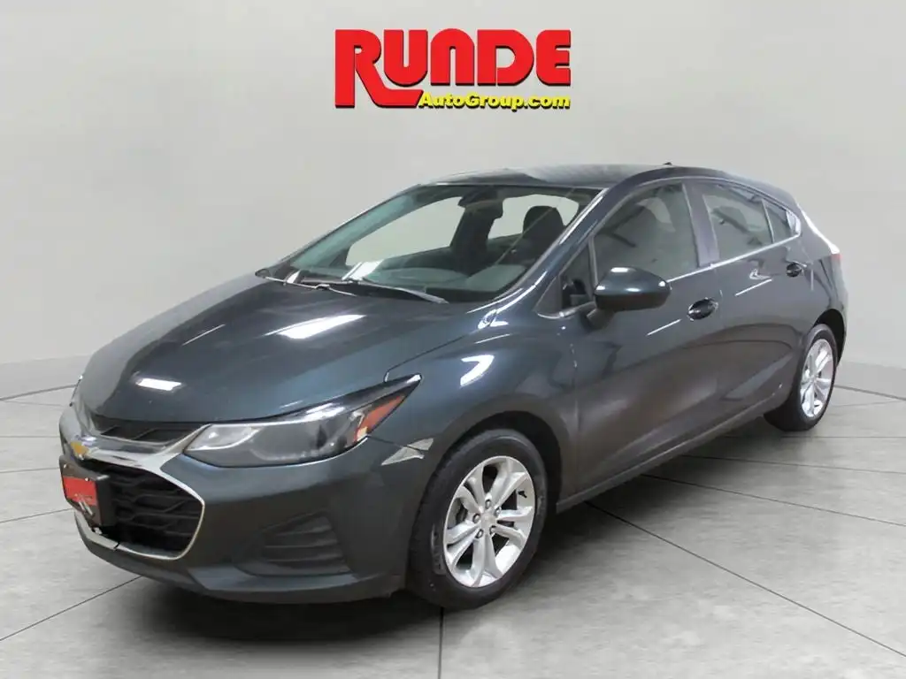 2019 Chevrolet Cruze LT Hatchback Auto's photo