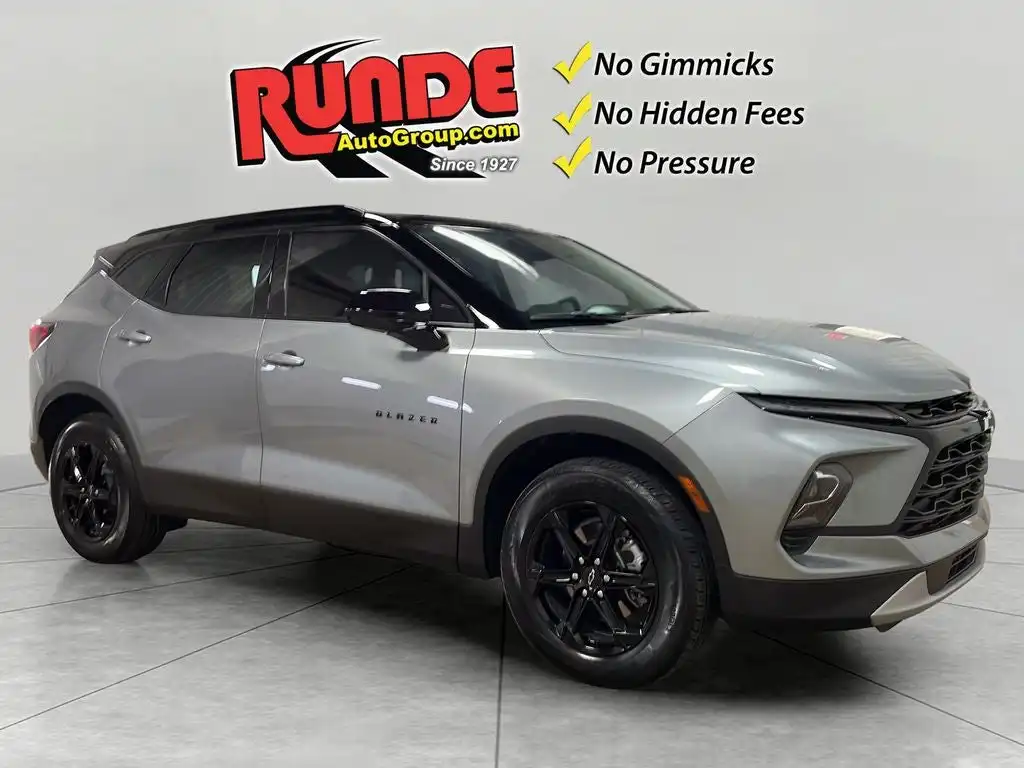 2023 Chevrolet Blazer 2.0T 2LT AWD's photo