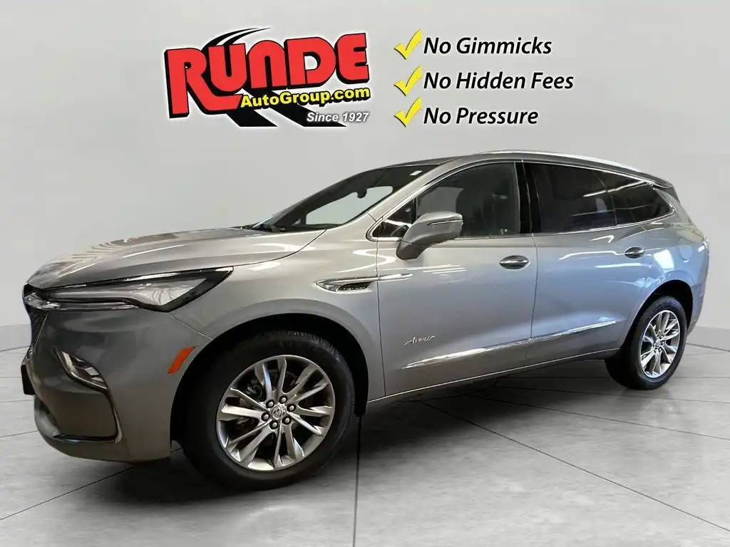 2023 Buick Enclave Avenir AWD's photo