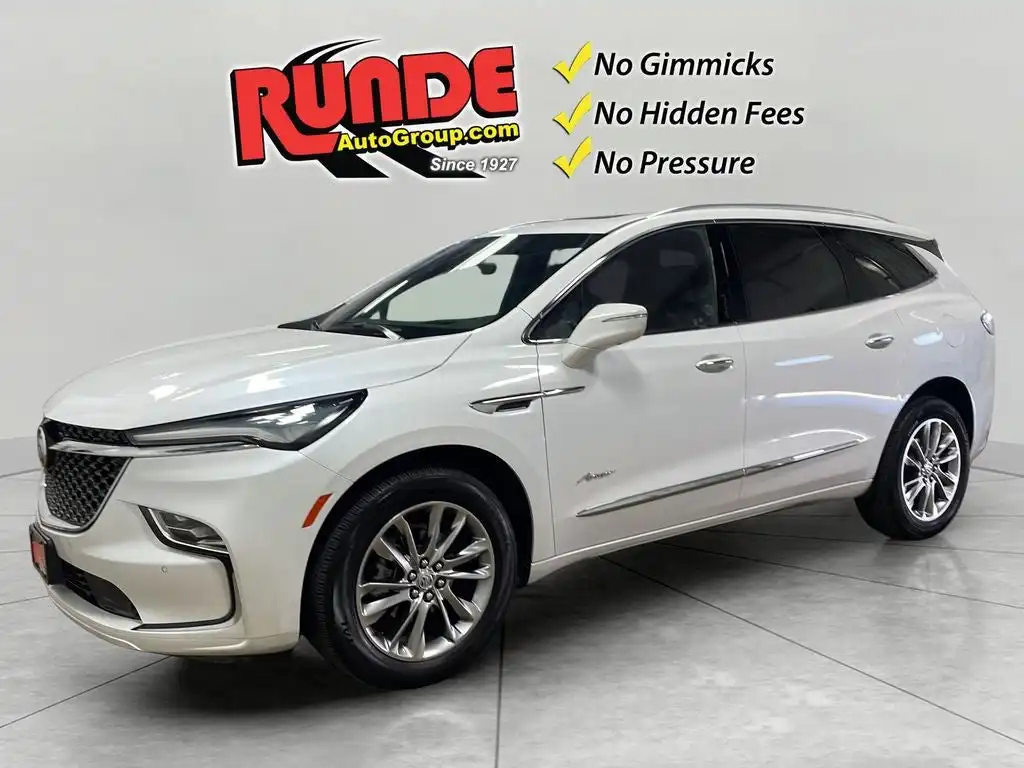 2024 Buick Enclave Avenir AWD's photo