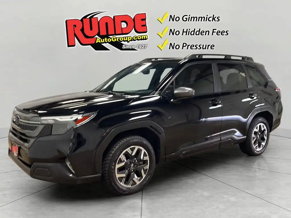 2025 Subaru Forester Premium's photo