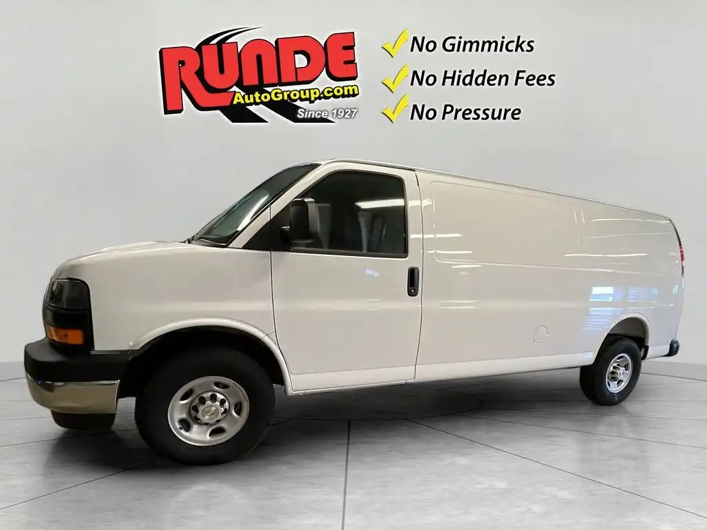 2026 Chevrolet Express 3500 Extended Work Van's photo