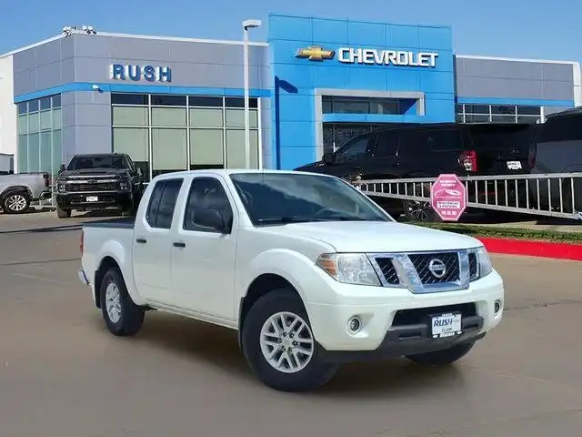 2020 Nissan Frontier SV Crew Cab 2WD SWB's photo