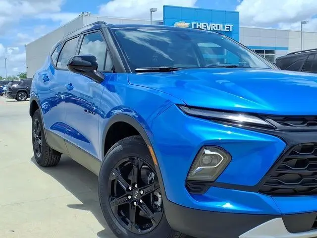 2026 Chevrolet Blazer 2.0T 2LT FWD photo 4