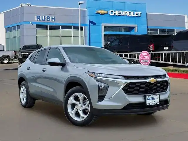 2025 Chevrolet Trax LS's photo