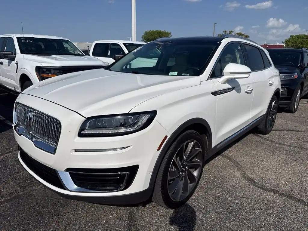 2020 Lincoln Nautilus Reserve AWD's photo