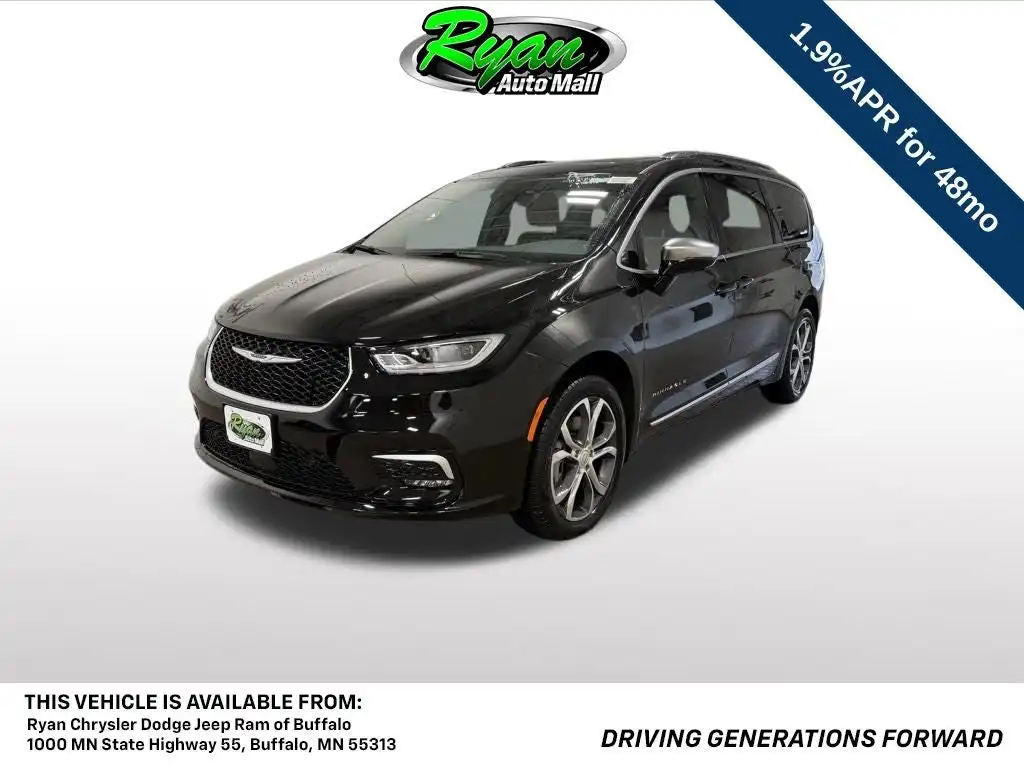 2026 Chrysler Pacifica Pinnacle AWD's photo