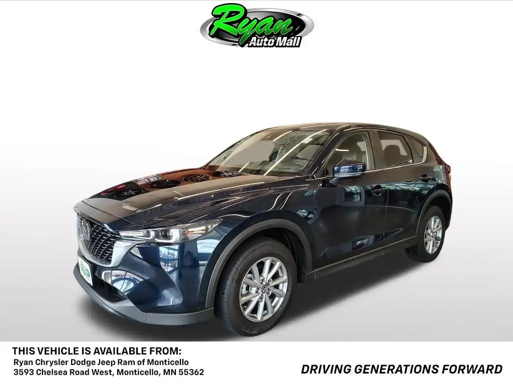 2023 Mazda CX-5 S Preferred package Auto AWD's photo