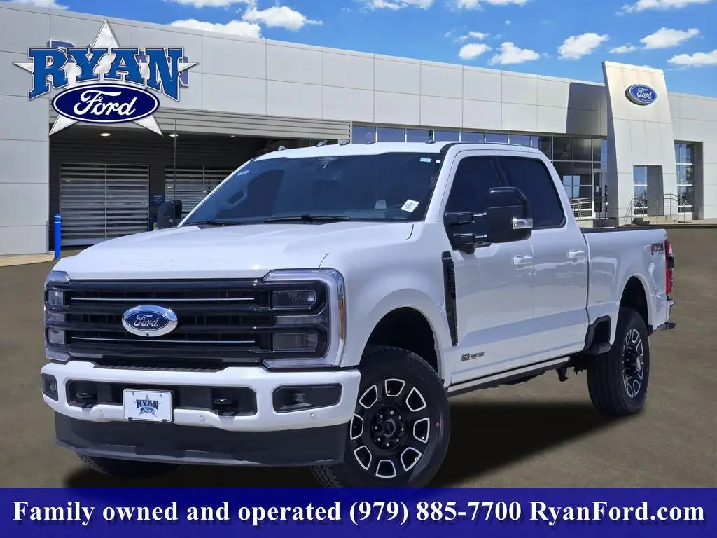 2026 Ford F-250 Platinum 4WD CrewCab 6-3/4' Box photo 1