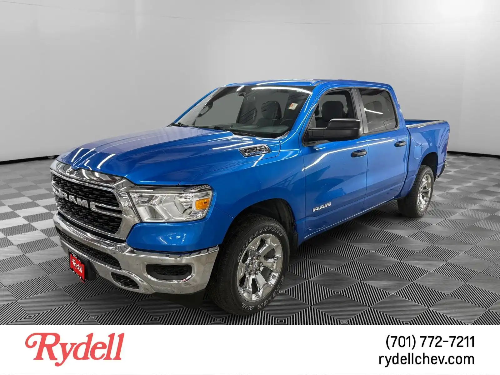 2024 RAM 1500 Big Horn/Lone Star 4x4 Crew Cab 5'7's photo