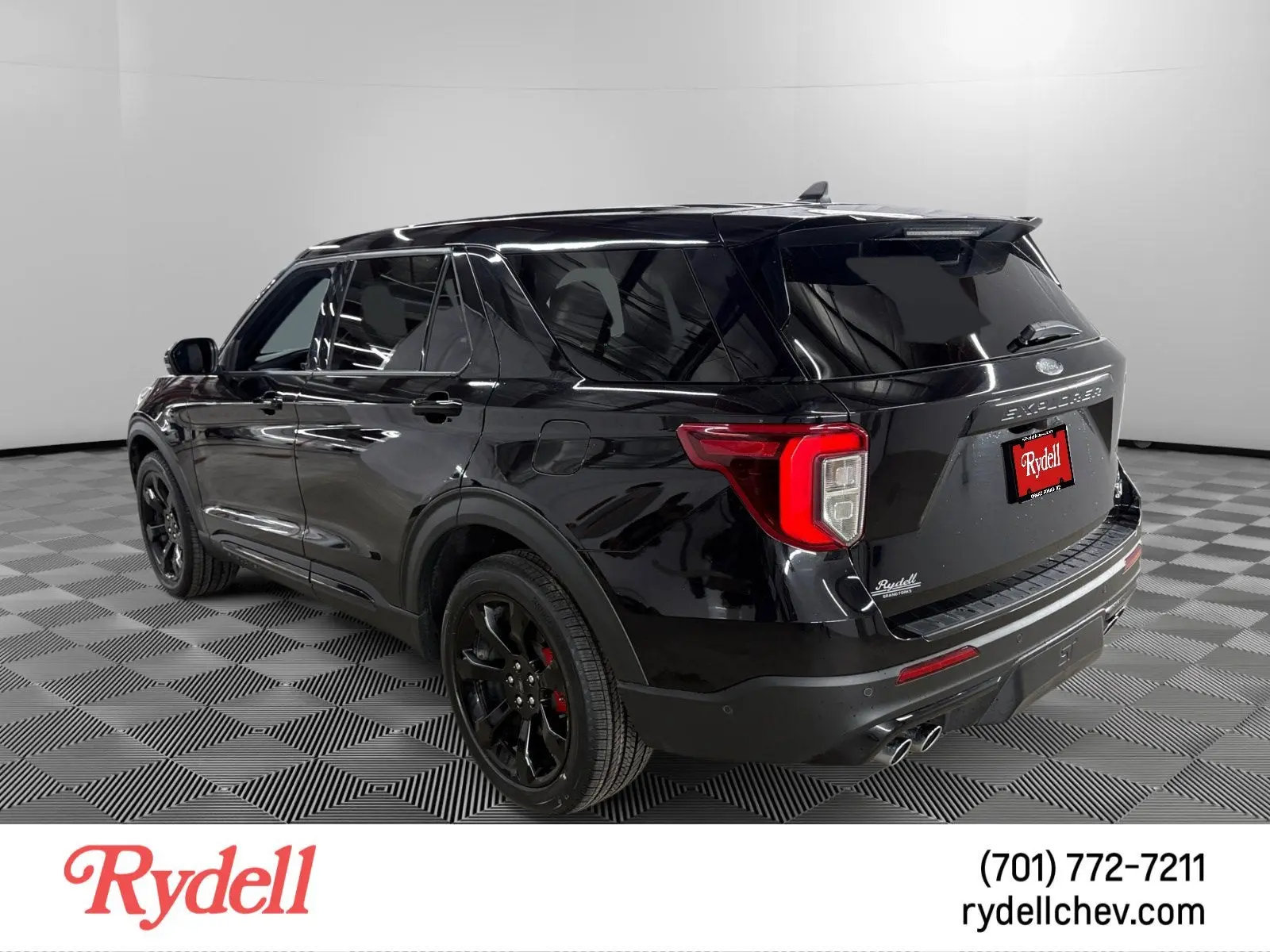 2021 Ford Explorer ST 4WD photo 3