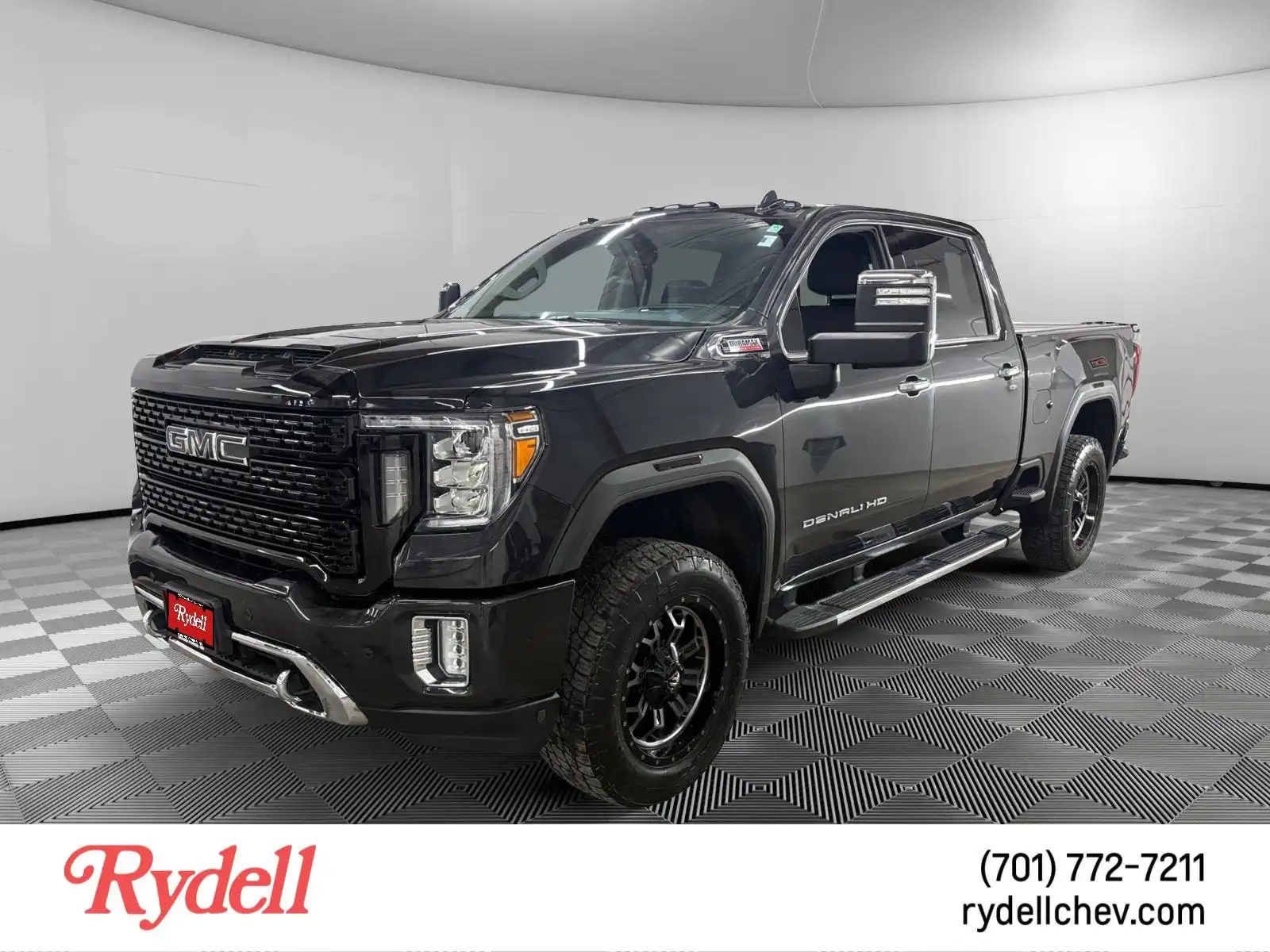 2020 GMC Sierra 4WD Crew Cab Standard Box Denali's photo