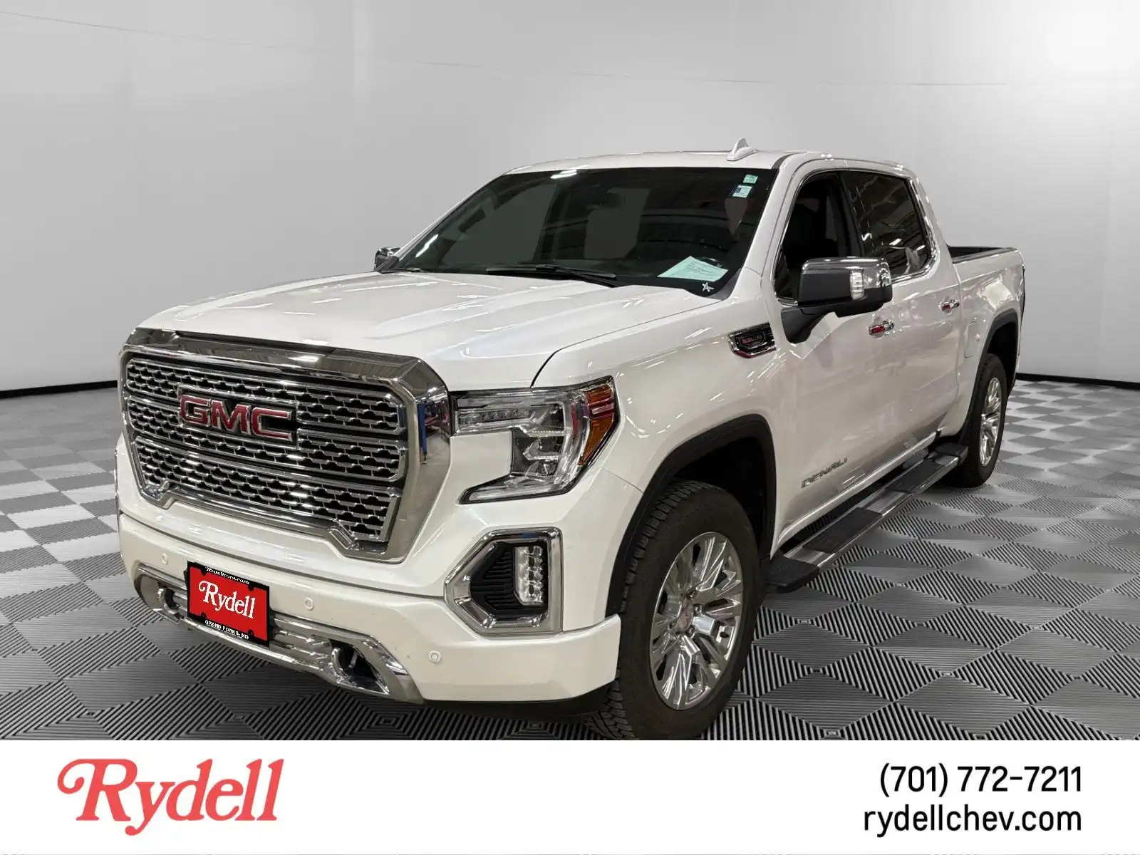 2021 GMC Sierra 4WD Crew Cab Short Box Denali's photo