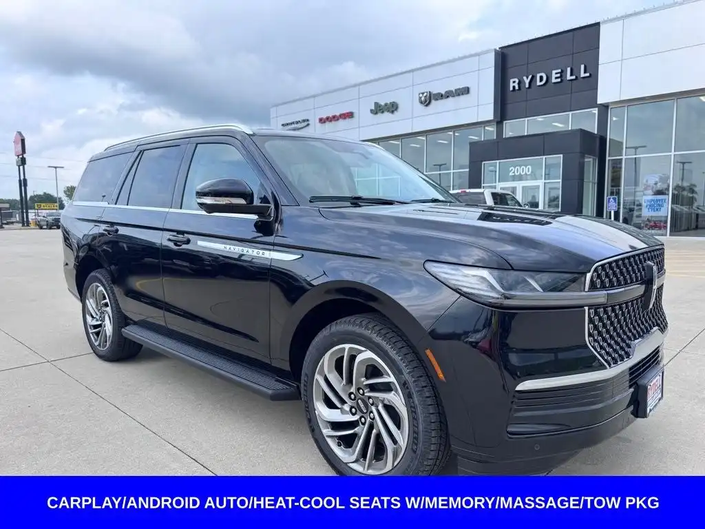 2027 Lincoln Navigator Premiere AWD's photo