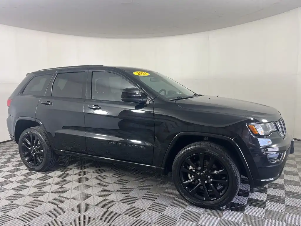 2021 Jeep Grand Cherokee Laredo X 4WD's photo