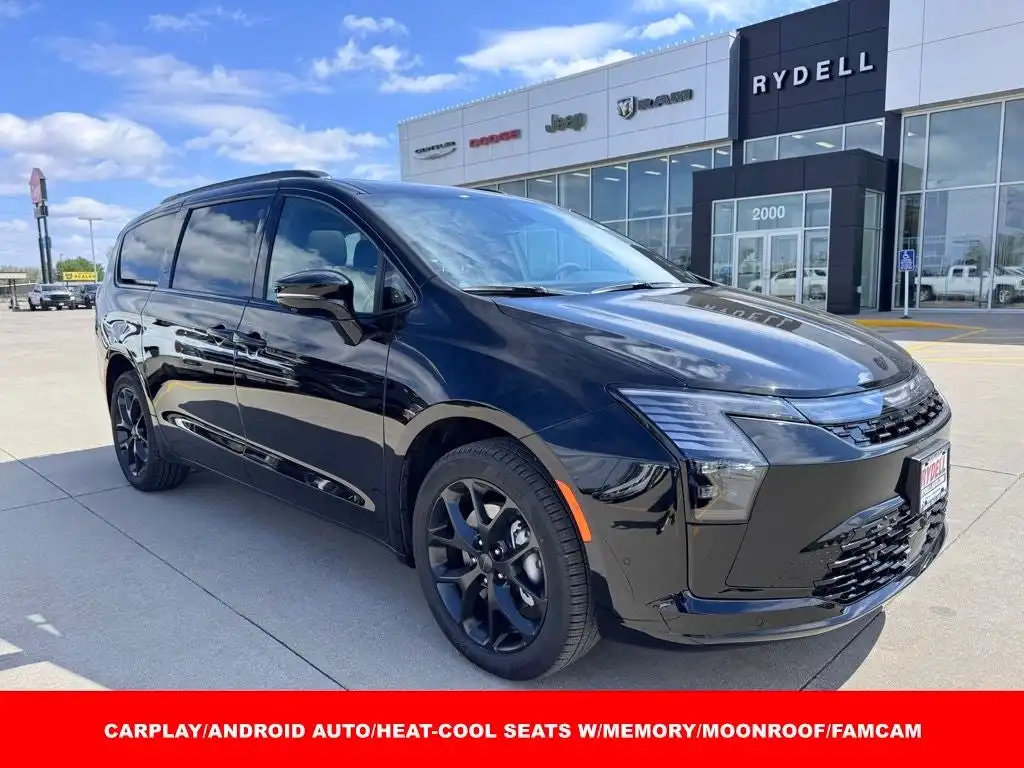 2027 Chrysler Pacifica Limited AWD's photo