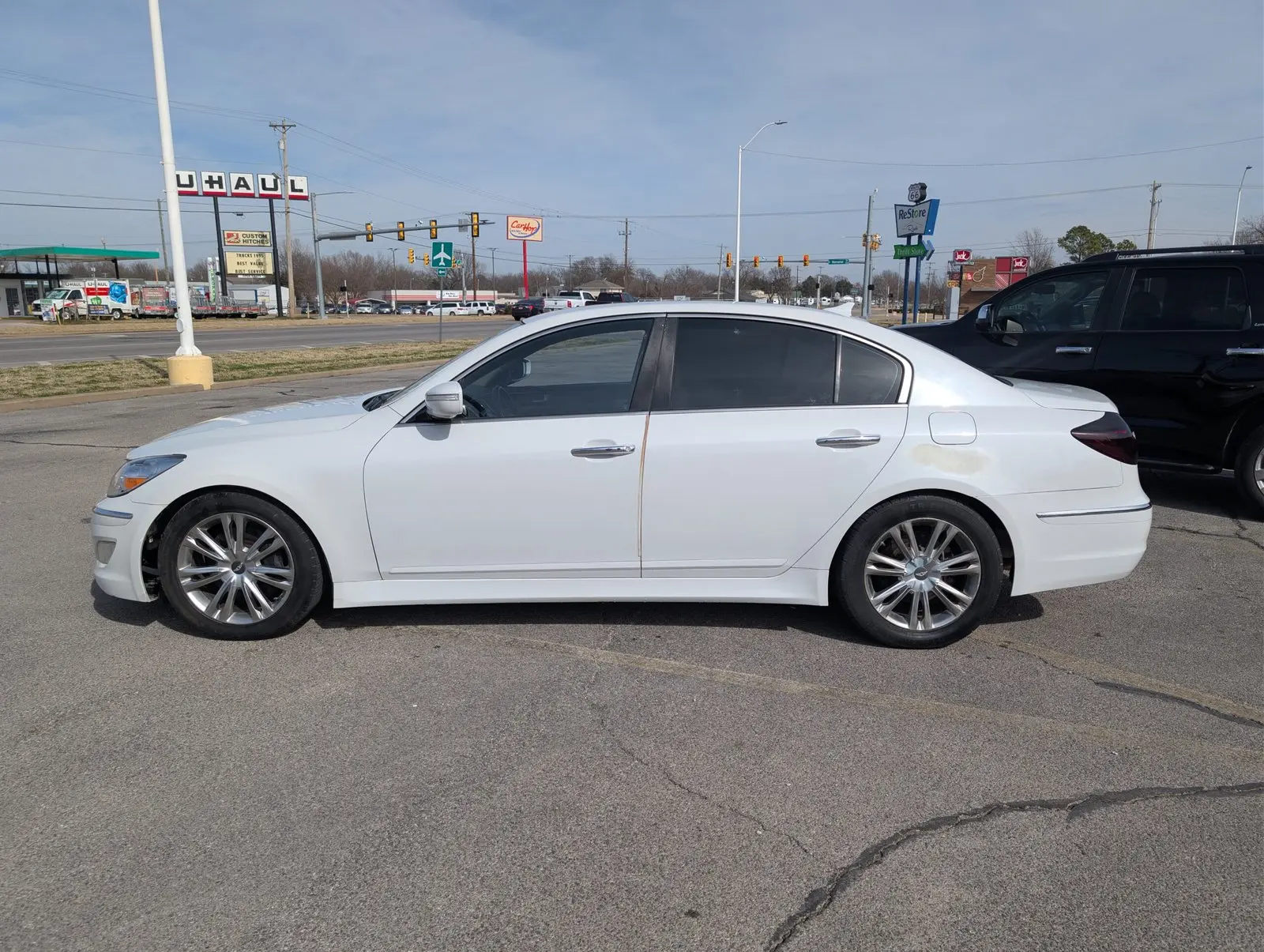 Vehicle Image 2