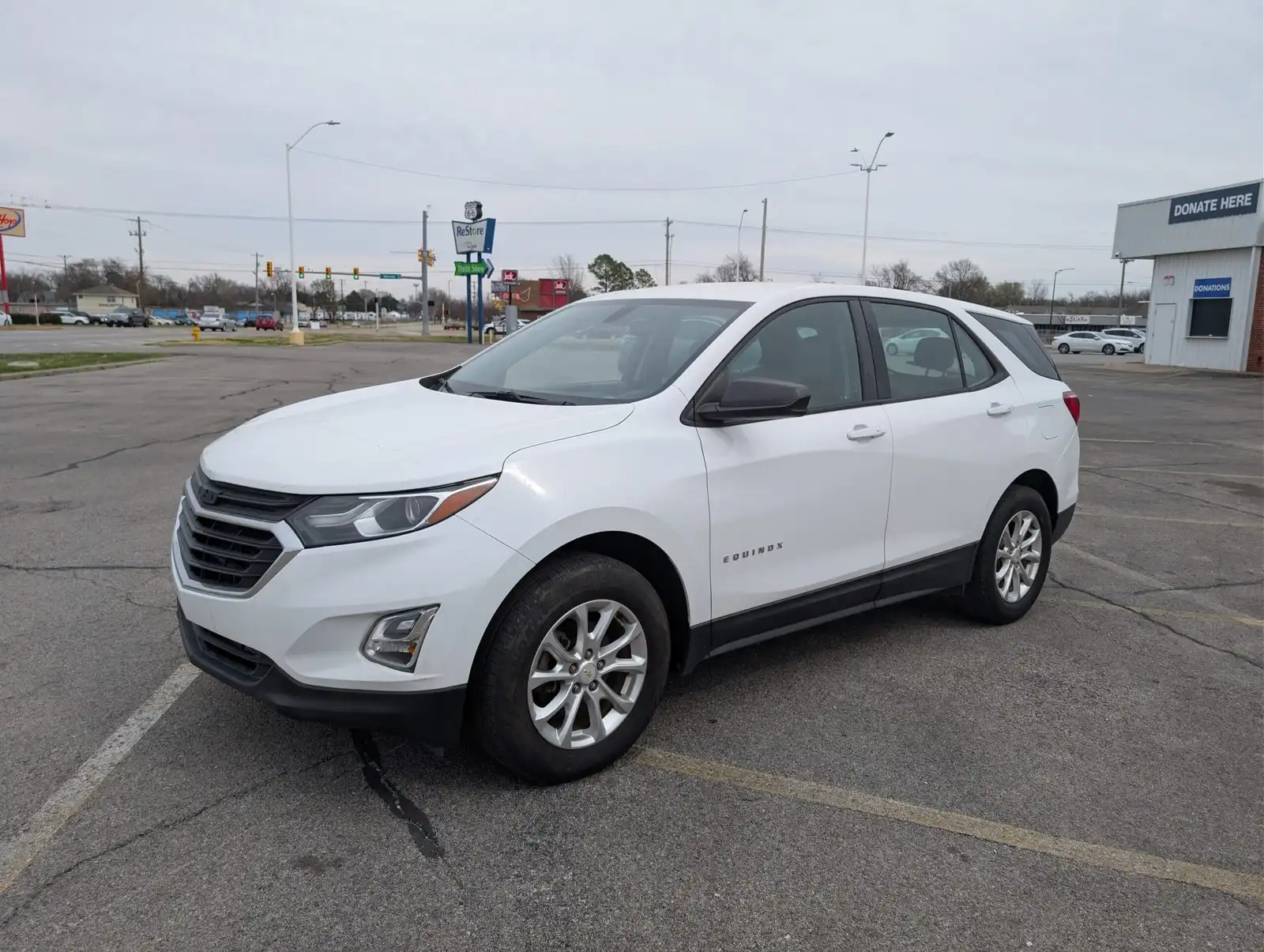 2018 Chevrolet Equinox LS's photo