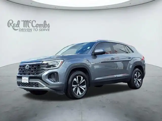 2024 Volkswagen Atlas Cross Sport 2.0T SE's photo
