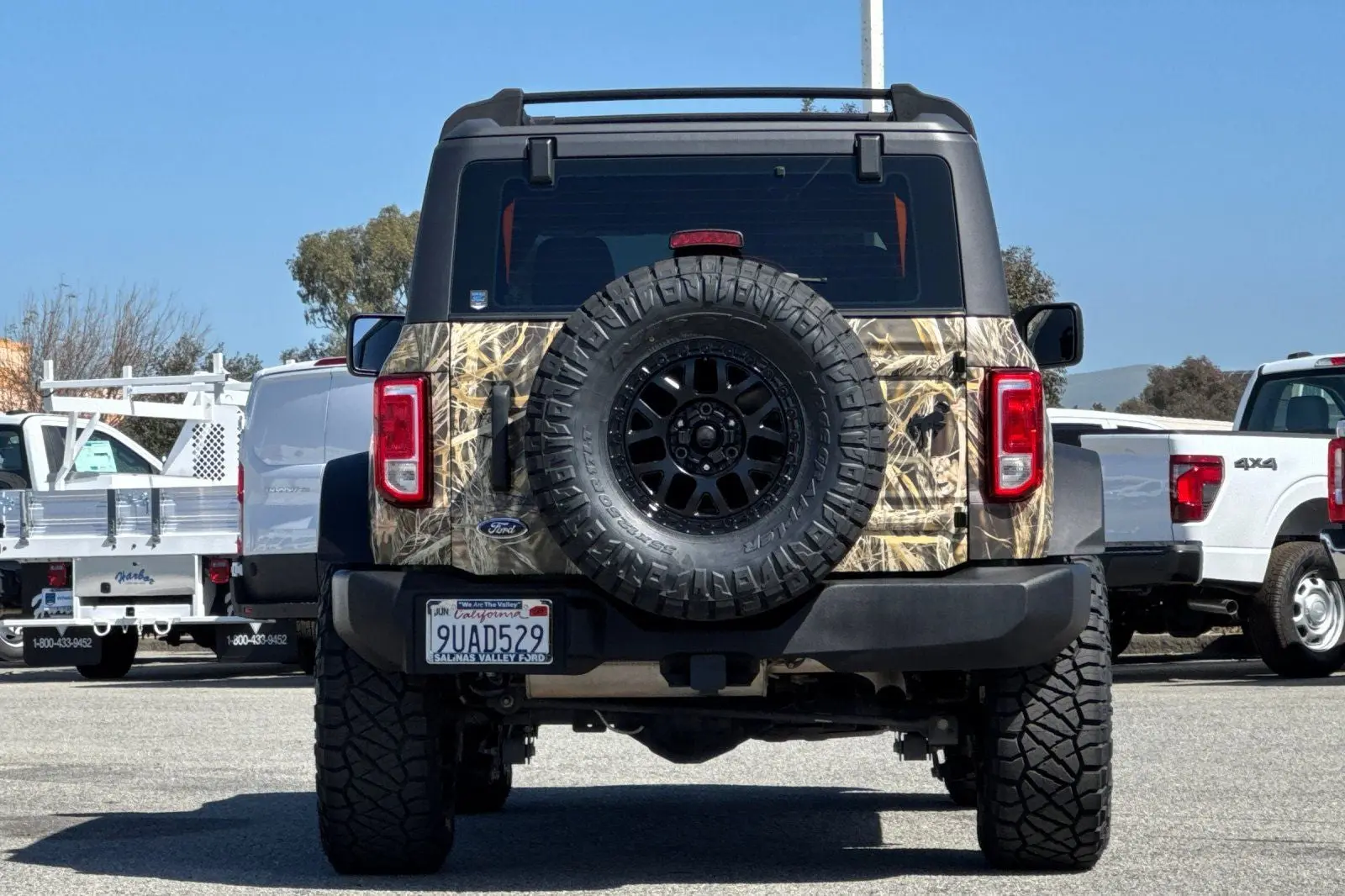 2023 Ford Bronco Base 4x4 photo 5