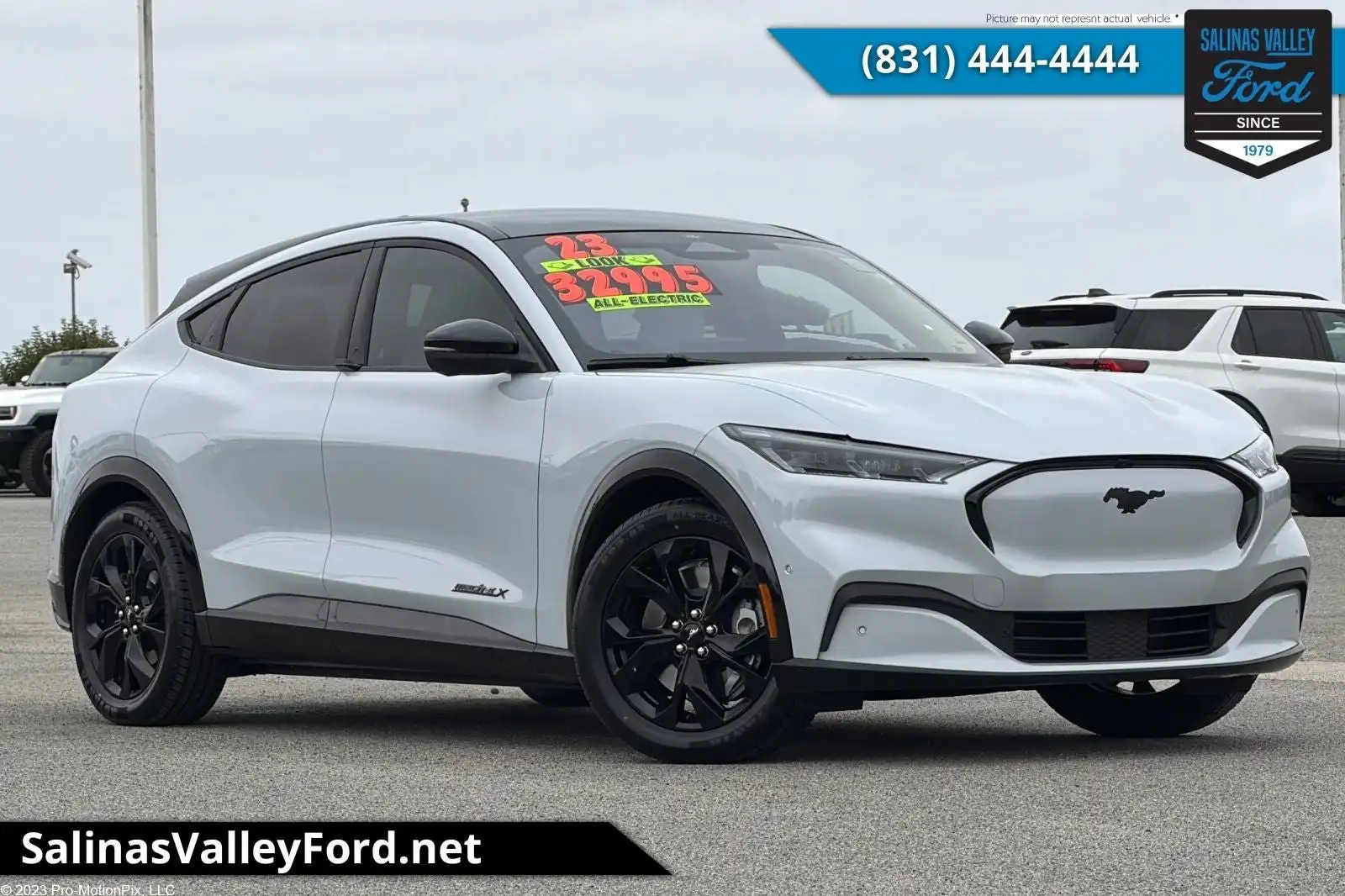 2023 Ford Mustang-Mach-e Premium's photo