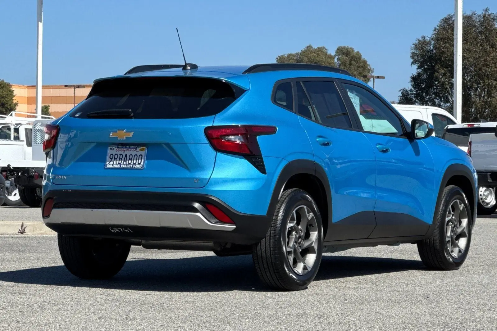 2025 Chevrolet Trax LT photo 4