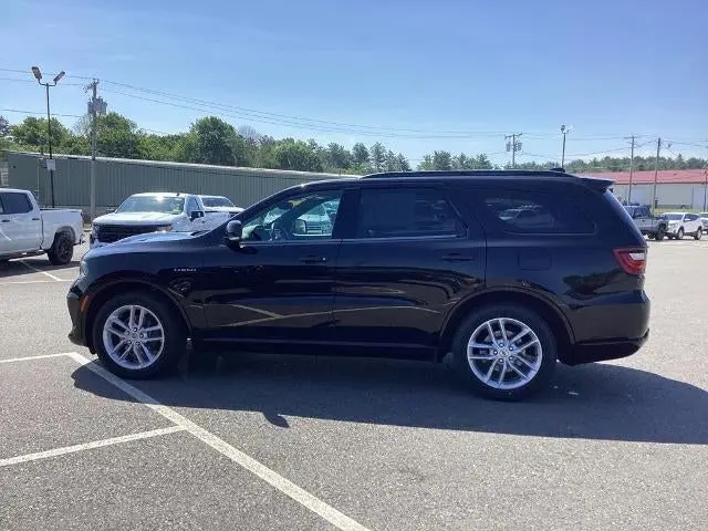 2023 Dodge Durango R/T Plus AWD photo 3