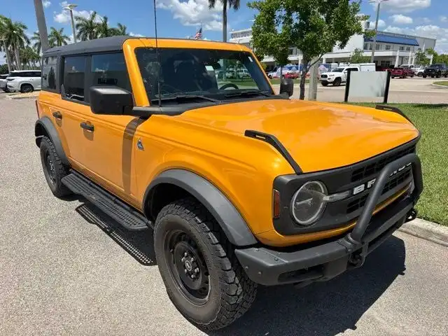 2021 Ford Bronco Black Diamond 4x4's photo