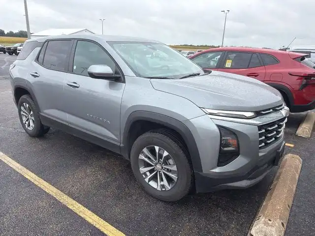 2026 Chevrolet Equinox 1.5T LT AWD's photo