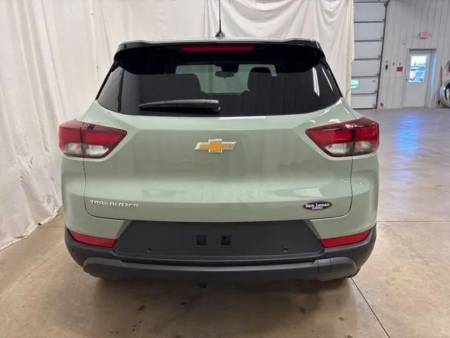 2026 Chevrolet Trailblazer LS photo 5