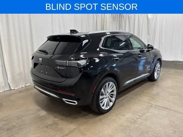 2025 Buick Envision Avenir AWD photo 5
