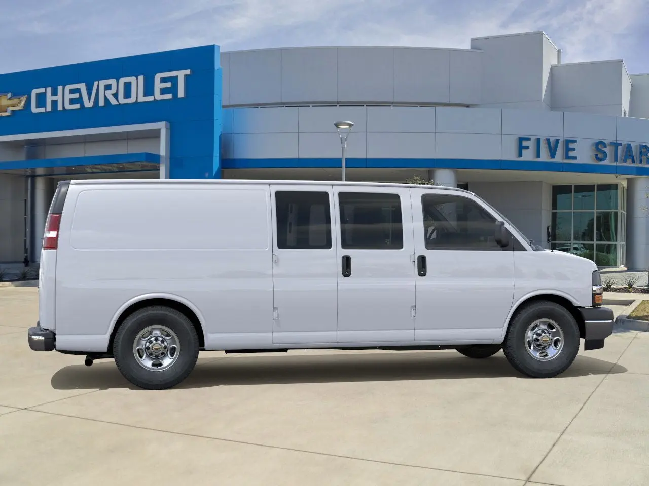 2025 Chevrolet Express 3500 Extended Work Van photo 5