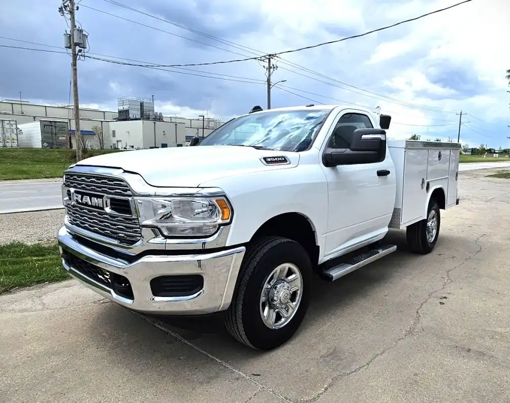 2024 RAM 3500 Tradesman 4X4 Regular cab's photo