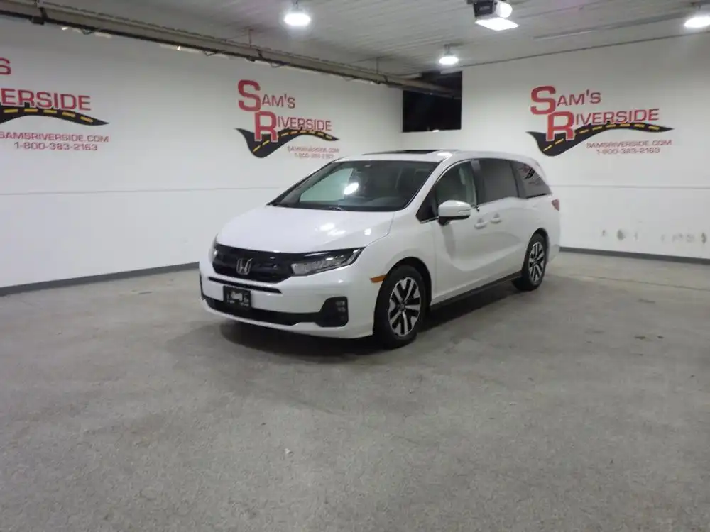2025 Honda Odyssey EX-L's photo