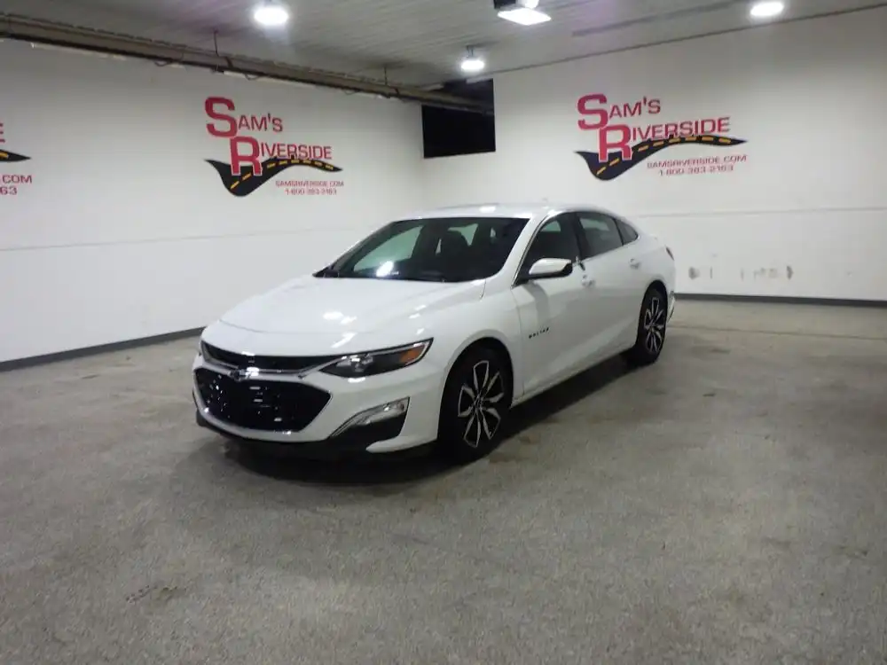 2025 Chevrolet Malibu RS's photo