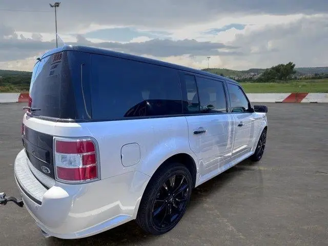 2017 Ford Flex SEL FWD photo 3