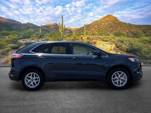 2024 Ford Edge SEL AWD photo 3