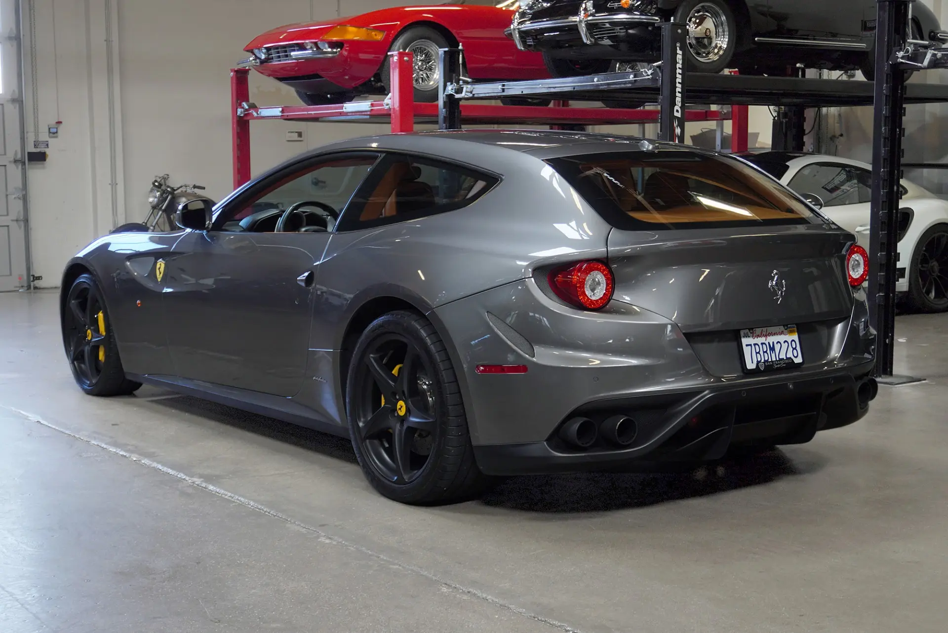 2012 Ferrari FF Base photo 5